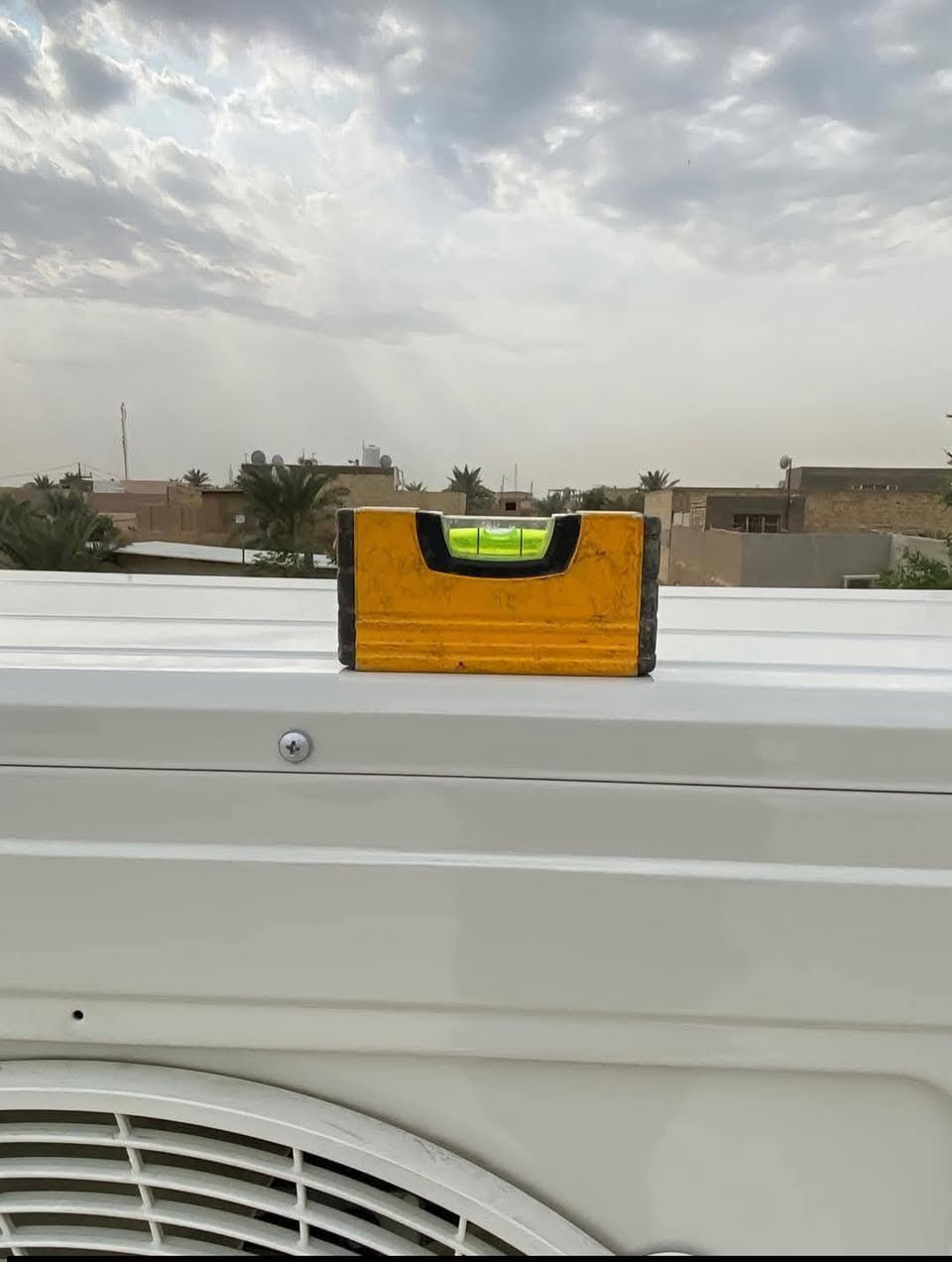 النسيم البارد .. برودة تكسر عين الحر 🤍❄️✨

تم تنصيب سبلت ( الجي ) كنتوري 5 طن مع استخدام الفاكيوم وجهاز كشف تسريب الغاز للتاكد من عدم وجود تسريب بعد التنصيب 
.
.
للاتصال المباشر او واتساب

***********

#تبريد_عراقي #صيانة_سبالت #تبريد #صيف_بارد #مصلح_سبالت #بابل #الحلة
