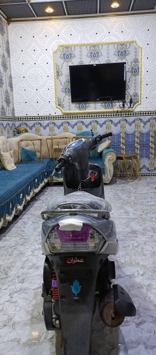 سلام عليكم: دراجه قجمه نضيفه ختم واحد ويا المكينه مامفتوحه دراجه خرسه من مكينه دراجه حلوه شوفت عينك تجي وشوف للاستفسار: ***********
