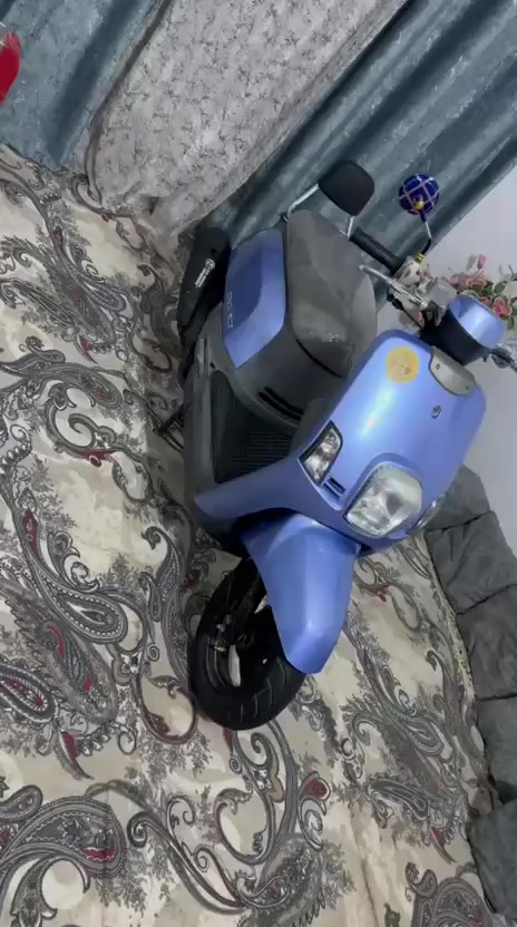 السلام عليكم 
دراجه بوليس للبيع حاويه صار اقل الشهر 
بوشه ٥٥ بلاد دراجه مزوده من طول لطول لكفر ألاصلي موجود اسود كلجاات رياضي بلاد شلعه ومعدل فول
السعر مليون و٢٥٠  وبيه مجال قليل.
وهاذا رقم صاحب الدراجه
***********
