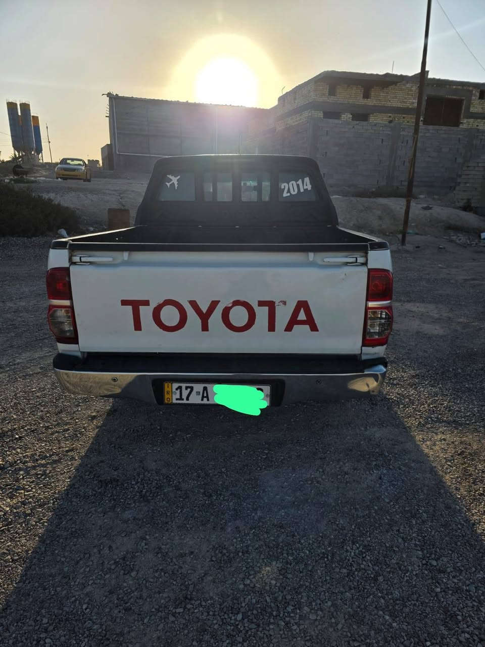 السلام عليكم 
تيوتا 2014 للبيع رقم مثنى دولي الجديد بأسمي 
سنوية جديده لل 2028 
كير ومكينة مكفول بيها ضربه بسيطه جهت باب العبري 
السعر 180 وبيها مجال بسيط
مكاني البصرة /الهوير
***********
