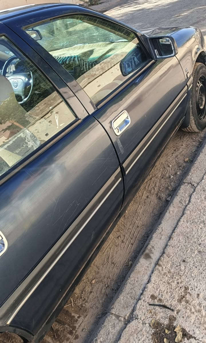 سلام عليكم
اوبل حجم 18

موديل 1991

رقم كركوك انكليزي  سنويه ل2027

صدر امامي خلفي  

كهربايات كل ها شغال

بطاين نضيفة

سكن لايت شغال لايت عالي ناصي شغال 

السعر 36 مكاني صلاح الدين بيجي

الاستفسار خاص مفتوح /***********
