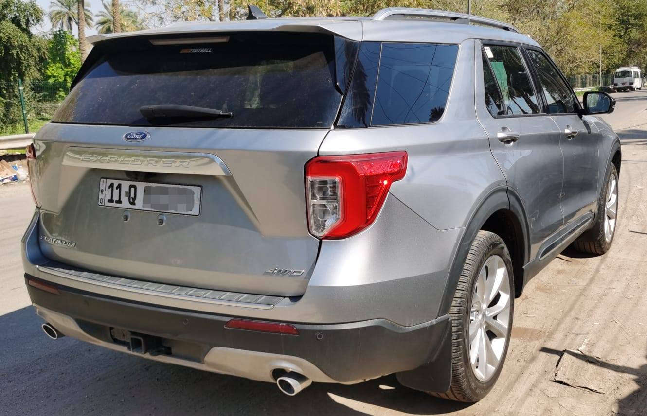 السلام عليكم 
فورد اكسبلورير فئة [ platinum ]
 هايبرد موديل 2022
حجم المحرك: 6 سلندر  ( 3.3 )  تنفس طبيعي اقوه محرك 💪🏻 💪🏻 بالفورد اكسبلور 
العداد: 18 الف مايل قابل للزياده 

السيارة فول الفول كل المواصفات بيها

السيارة مرقمة ب أسمي تحويل مابشر

مواصفات السيارة :
كشنات vip
تشغيل عن بعد
بصمة تشغيل
دخول ذكي لجميع الابواب
گير ماوس
وضعياتة  7 
هاند بريك بصمة
تدفئة وتبريد❄️ كشنات
ستيرن كهرباء هيتر
تبريد ثلاث قطع مركزي ❄️ ❄️ ❄️ 
تحكم بالتبريد الخلفي من الخلف
شحن لاسلكي + منافذ الشحن بكل مكان
جميع الكشنات كهرباء 
المرآة الجانبية كهربائية
كاميرا °360
تحديد مسار
تثبيت سرعة
شاشة ايباد
وقوف تلقائي في الازدحام (Auto Hold)
مانع اصطدام اوتو بريك
صندوق كهربائي شفط
نقاط عمياء ورادار وحساسات بكل مكان
مانع انزلاق
لايت ليد ديناميك عدسات متحركه
الضوء العالي بيها نظام تلقائي شارع مظلم يرمش تلقائياً
الماسحات تشتغل تلقائياً من ينزل مطر
السعر 285$ وبيها مجال سعرها مناسب 
موبايل *********** واتساب
___________________________ بغداد, العراق

