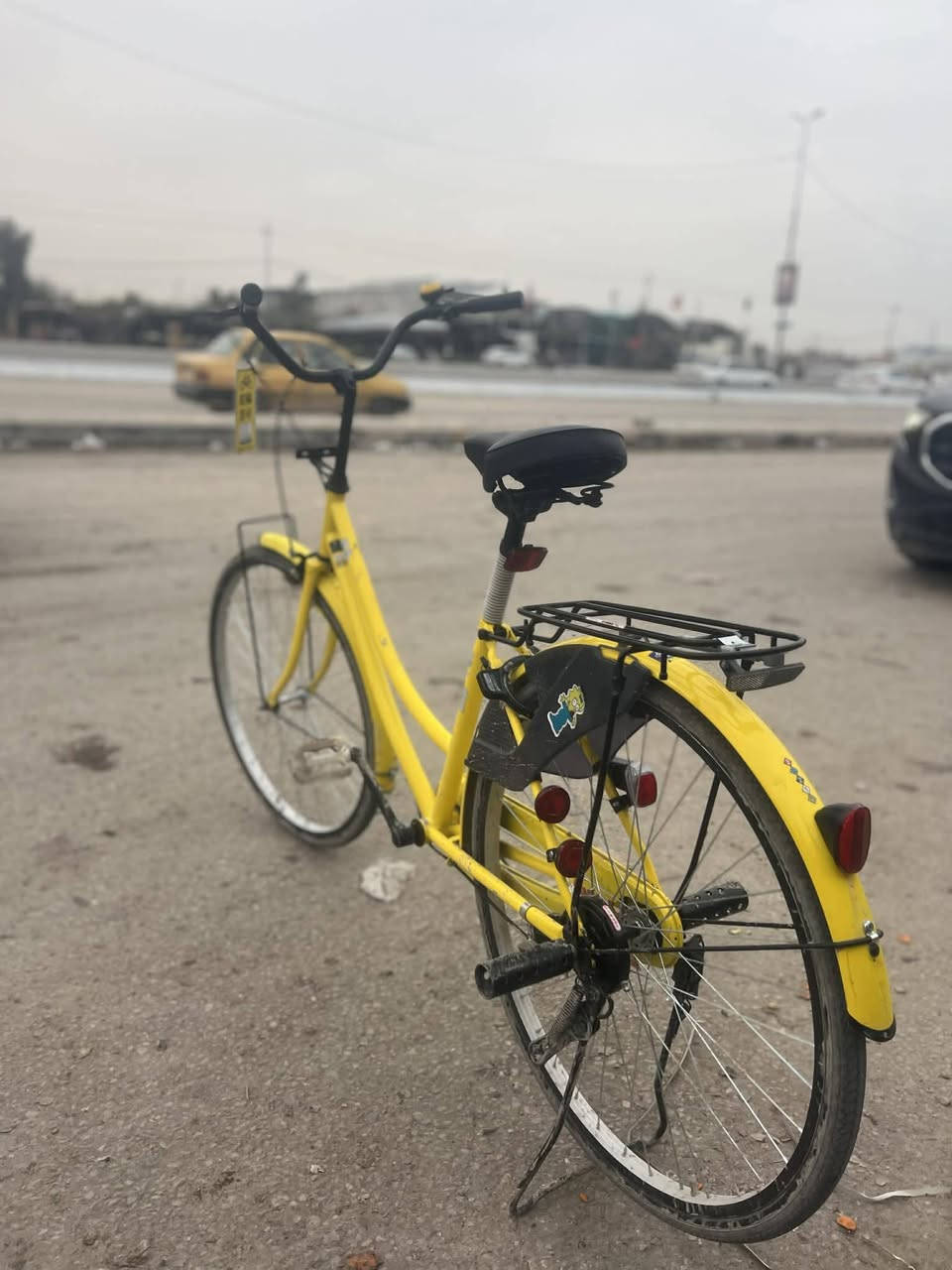 السلام عليكم بايسكل للبيع موديل 22 سوبر باسكن نازل كرار ابو النقش نازل من عنده بايسكلفتجي وتشوفه السعر خاص عنواني النجف قريب عن قريه الغدير رقمي هذا*********** مراوس دراجه بيجي عادي وبايسكل حسب القناعه
