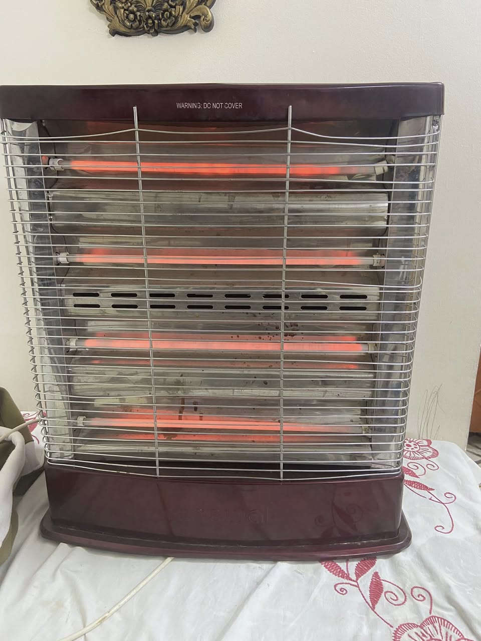 4عيون شغللات
20الف 
***********
