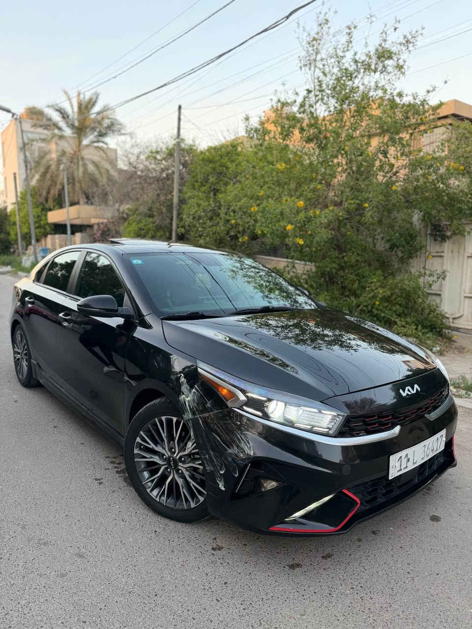 السلام عليكم 
كيا فورتي مديل 2023 
جيتي لاين فول مواصفات 
فتحه سقف 
بصمه تشغيل وابواب 
الكسنات جلد و مخمل 
هاند بريك بصمه 
حادثها دعاميه اماميه فقط 
بدون ايرباك بدون دواخل 
السياره جديده بمعنى الكلمه 
مابيها اي نقص ماشيه 60الف ميل 
مكان السياره بغداد سبع ابكار او اعضميه 
للاستفسار |0771,0368630| الفارس, صلاح الدين


**إذا كنت صاحب هذا الإعلان وتريد حذفه لأي سبب، رجاءا أرسل رسالة إلى الدعم الفني**