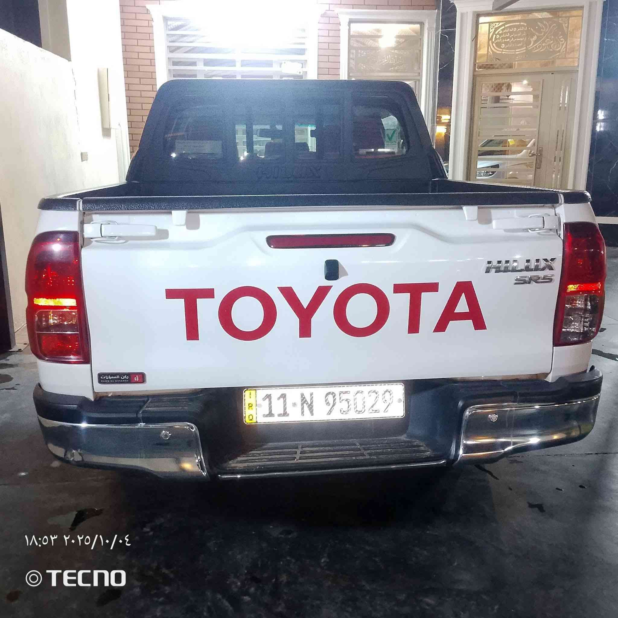 السلام عليكم تويوتا هايلوكس ناصي نضيفة 2022 ماشية 55الف فول مواصفات السعر 278 وبيها مجال  المكان. بغداد حي الجهاد رقم الهاتف ***********
