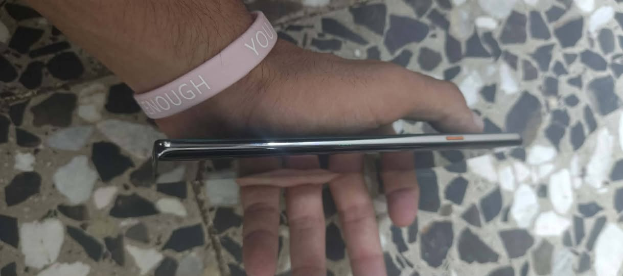 تكنو كومون 40ذاكره 256 رام 8+8 جهاز مكفول سعر 250 وبي مجال حك الجيه خاص موجود واتساب ***********
