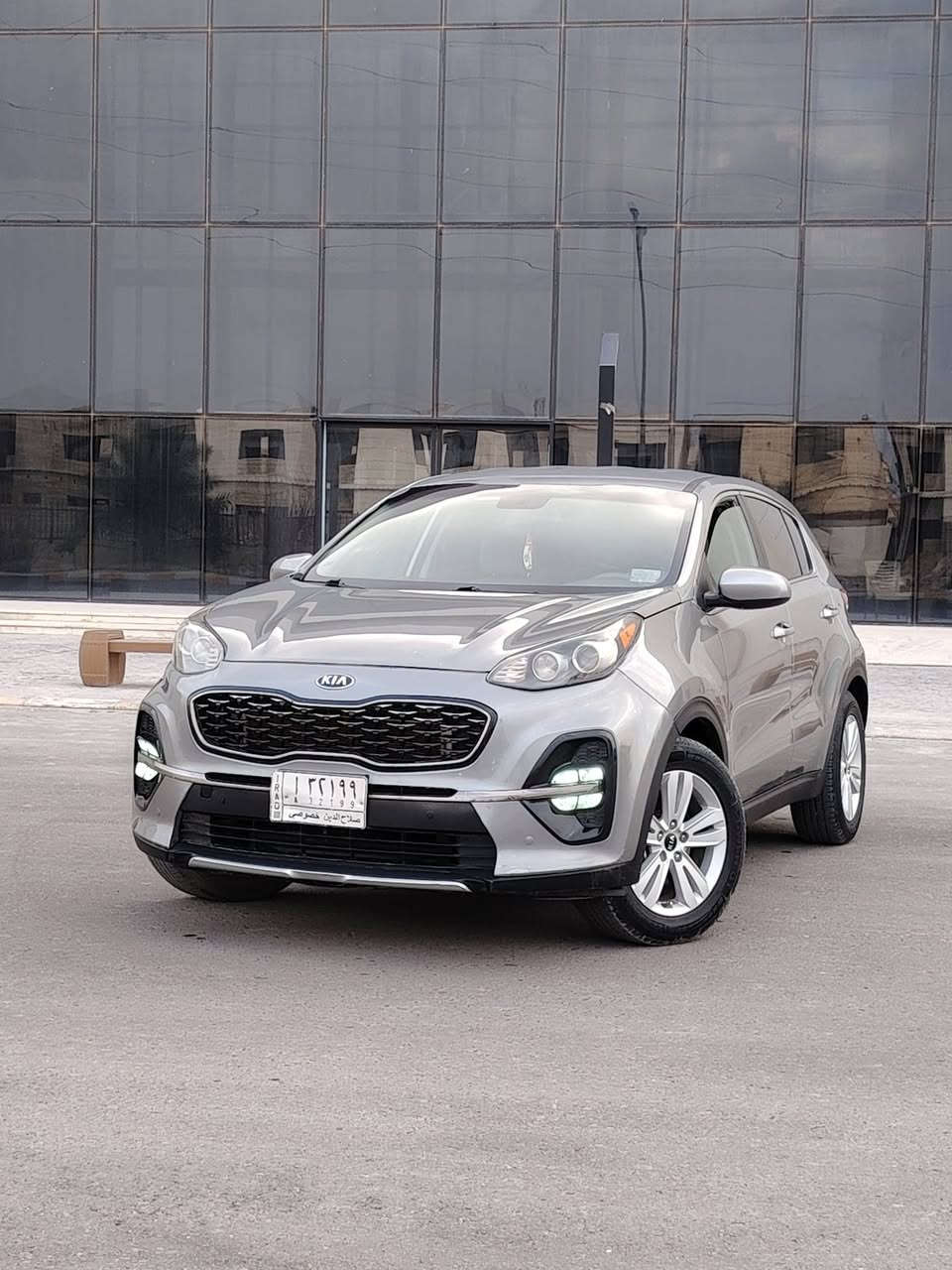 السلام عليكم للبيع بسعر مناسب 143 كيا سبورتج 2019 وراد امريكي الضرر فقط بس بنيد وشبر بجاملغ شرط بدون داخل السياره حيل حلوه وجاهزه كير ومكينه شرط مكينه 2500 شرط اي دوانز مابيه رافع الكازكيت مالته السياره تبريد وتدفئه شرط شغالات تخم تايرات جدد صدر امامي خلفي جديد داخل لونين حيل حلو وبجم عالي ناصي زنون بلاجكتور زنون تحويل مباشر العنوان تكريت
***********
