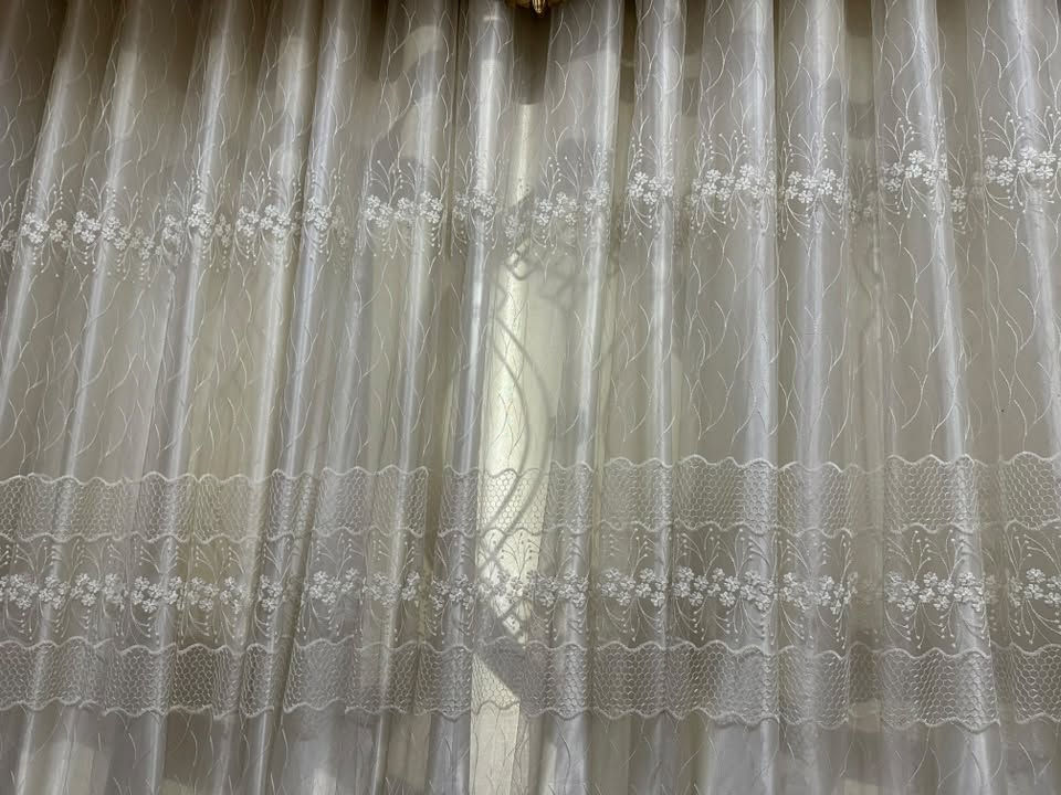 السلام عليكم بردات للبيع كلش جديدات ونظيفات 
قياسهم اكثر من ٥ امتار  بالحقيقه احلى من تصوير 

*********** هذا الرقم
