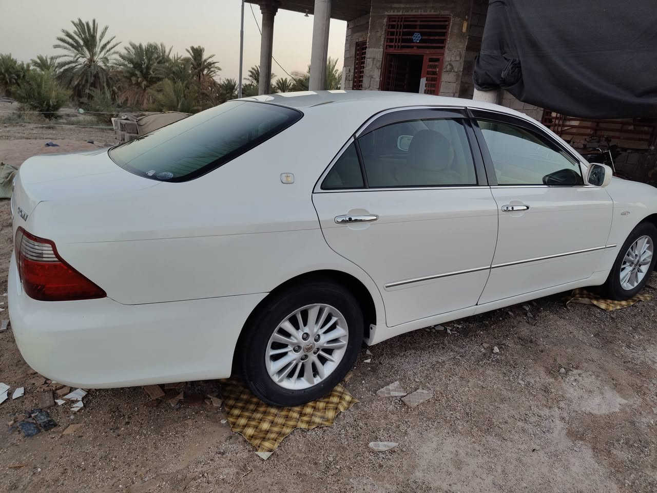 .اللهم صلي على محمد وآل محمد
سيارة كراون شاهينة 2005 للبيع   مال مزاد  بأسمي  تحويل مباشر 

شاصي 182

3 دگم.  ومعروفة مواصفاتة  السعر 138

المكان/ البصرة / الدير / قرب سيطرة النهران

***********

 ملاحظة السيارة بية تصحيح رقمين بالشاصي

