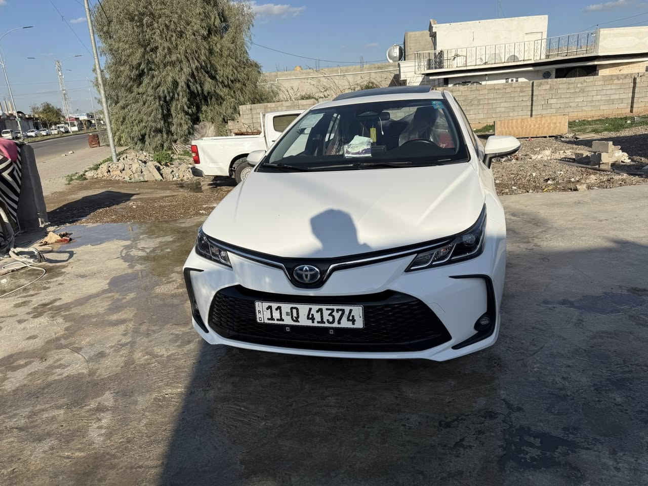 السلام عليكم
للبيع كورلا هايبر 
موديل ٢٠٢٤ 
رقم بغداد بسمي
كفاله عامه ما عده الرصعه هاذ الي بل هلال 
ماشيه ١٣ الف 
 مكان السياره صلاح الدين الضلوعيه 
رقم *********** 
السعر 150 بيها مجال قليل
