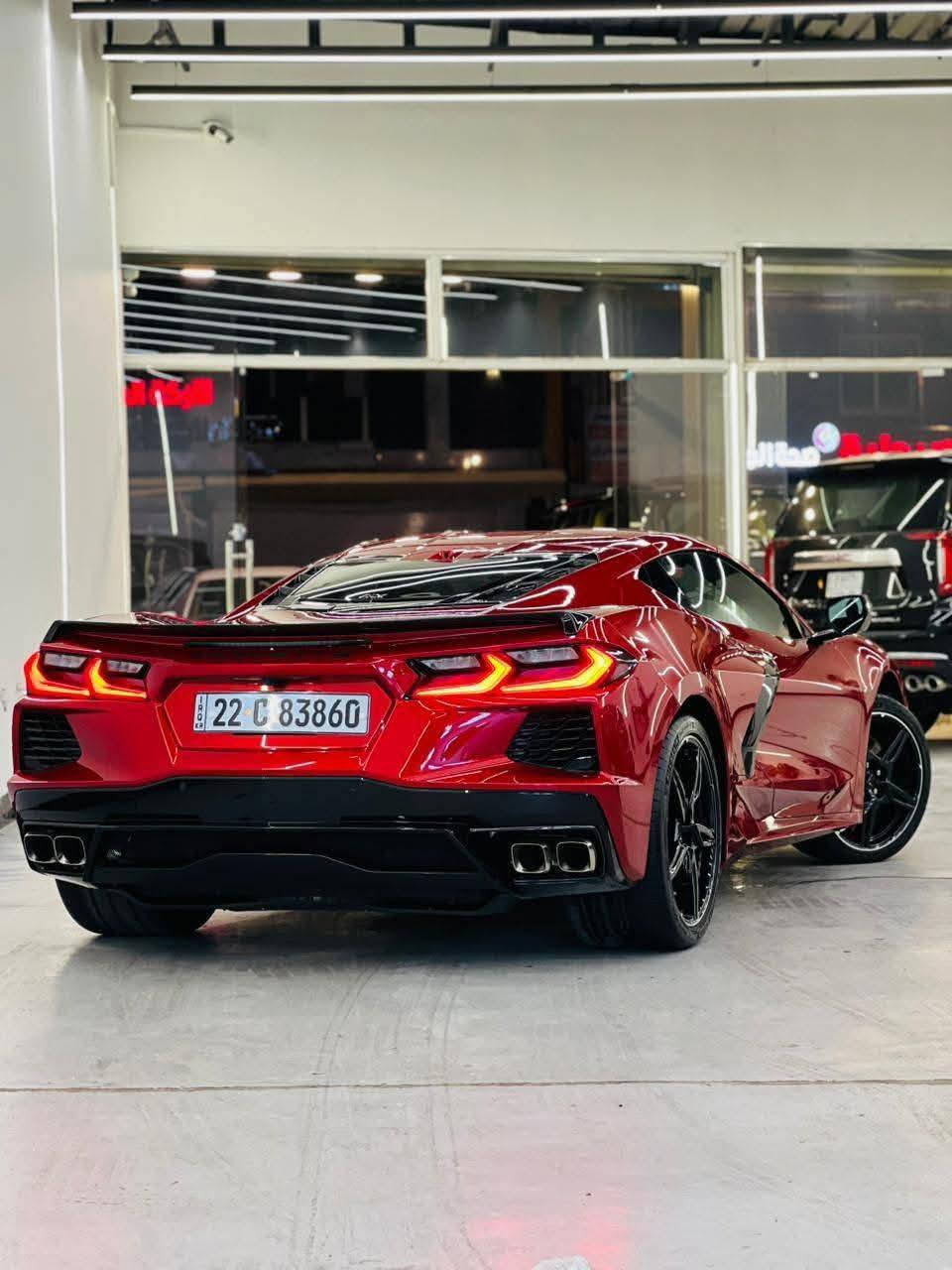 الوحش كورفت C8 الشكل الجديد 
موديل 2022 لون احمر Red mist
ماشيه 21 الف ميل 
موصفاته فول كامرات امامي خلفي جوانب وحساسات 
مقاعد ريكارو كاربون فايبر 
مقاعد  خزن وكهرباء 
اكتف كزوز 
نضام تعليق هوائي امامي بلادي
داته شو 
فول موصفات للاخير 
ضرره فقط دعاميه اماميه جاملغات سرقه  يعني جاملوغات وبنيد صبغ
 ومكفوله من الغرق 
كير ومكينه  ودواخل كله مكفولات

وماكو وحده مثلها بهيج سعر
مكانه بغداد  المنصور 
   علي ***********
