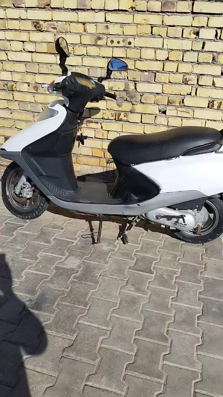 السلام عليكم
دراجه سبيسي ماليزي باب أول
جديده حيل وكلشي شغال من كهربائيات
وسلف وهندر المكان واسط قضاء الحي
***********
