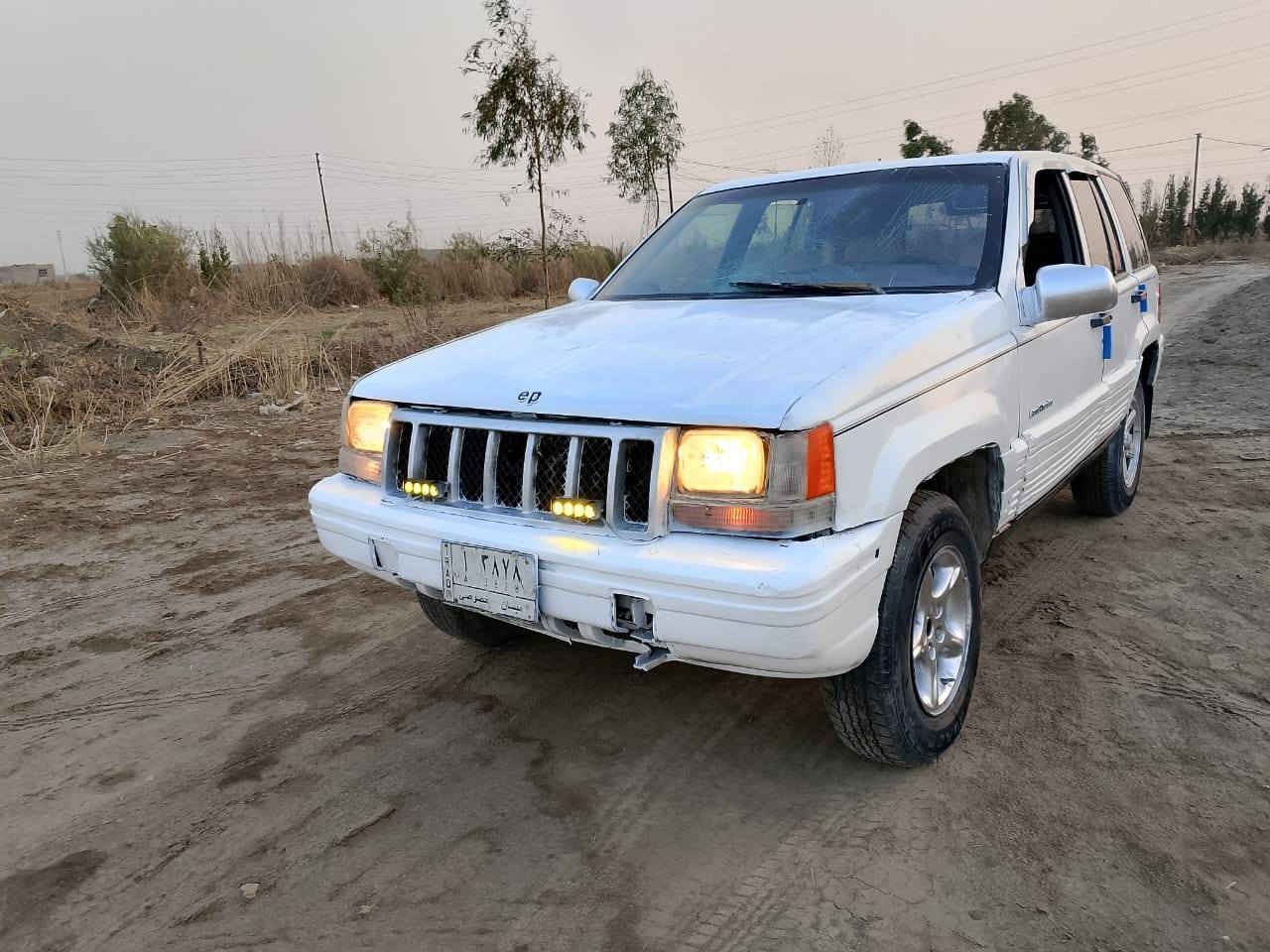 شيروكي موديل94 رقم ميسان ألماني 
بدون تحويل 
محرك وكير ففتي شرط الفحص سياره مرتبه وجاهزه وترايك وين ما تريد 
أتعهد عن السرقه والدين وأي شيء عليها 
خاص ما اجاوب اكتفي بالاتصال 
سعر 19
عنوان ناصرية داخل المركز ***********
