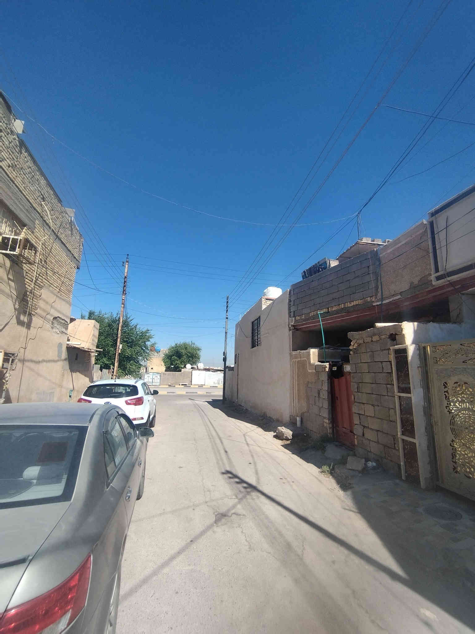 دار للبيع ⛺مساحه 50 متر  طابق واحد
غرفه + ملحقات البيت 
     (( طابو ملك صرف )) 
 ( منطقه خدمات كامله)
عنوان /🗺  بغداد الحسينيه 
الجريخي شارع المحلة 
(قرب شارع 30 لأخير )
 بيت نضيف وجاهز 
     السعر (35)
للتواصل/  📞 ***********
