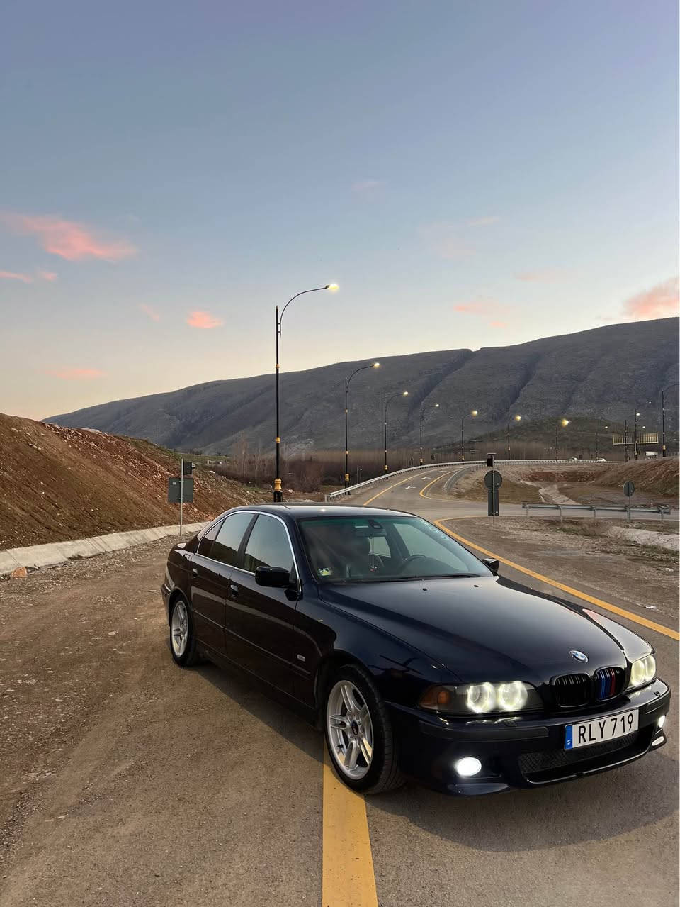 مۆدیل2000 « Msport »بیلاد مەکینە 525 دەبڵ دجیتال دەبڵ گیر.ئەکسل قوفل
  .سوکان بیلاد .سوکان کارەبای وخەزن  جام ئۆتۆ و شەباح . کوشین خەزن و کارەبای . سیسەم.سیاحی. هیتەر .M  
  مەنەفیست ئەسلی 2021داخڵ بوە.بۆیاخ  سەخفوو حیزام بەشەرت.  
تایەو ویلی نوی مەکینە گیر تەبریت ساردوگەرم براوەو موس دەحموولیدراو بەشەرت ماشاالله سەیارەکە جوانە و بەرچاوە سەیارەکە سفرە بۆنی شوریکەی ماوە. یەک پارجەی بۆیاخە   
سحری 70 محامەلە
شوین سۆران 🖤موشتەرینی تیل مەکە لەگل ریزم
فایبەر  وەتسئاپ

*********** أربيل, العراق
