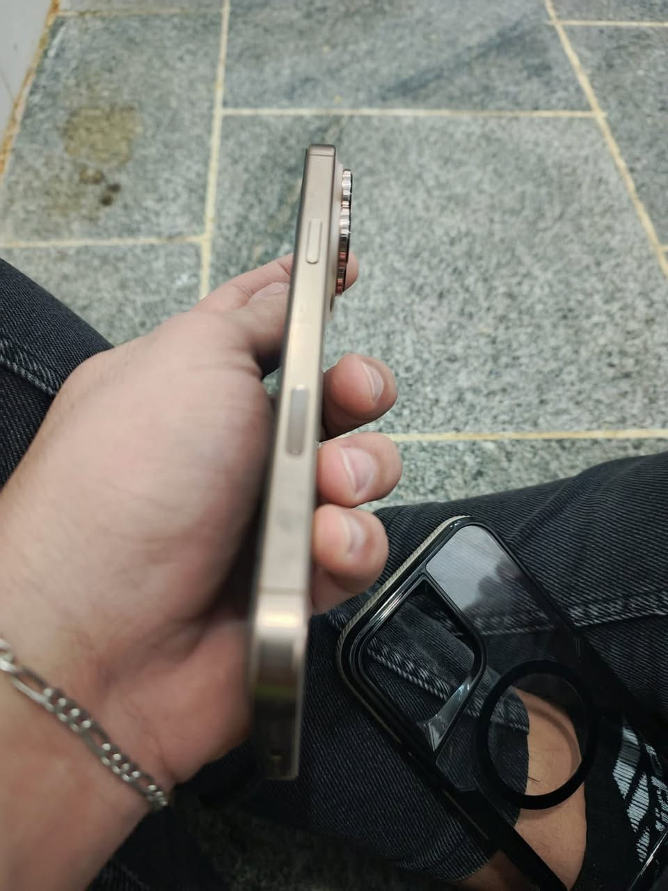 سلام عليكم ١٦ برو ماكس ٢٥٦ ماستر شرق اوسط مكفول من الزلغ بطاريا ٩٩ جهاز بعده وكاله استعمال قليل  فقل قفل قفل لا أتعبني ولا اتعبك مليون و٣٧٥ قفل قفل قفل 
عنوان بغداد مدينه الصدر


**إذا كنت صاحب هذا الإعلان وتريد حذفه لأي سبب، رجاءا أرسل رسالة إلى الدعم الفني**