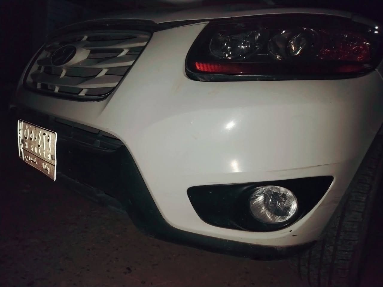 سلام عليكم سياره سنتافيه وارد خليجي موديل 2009 سنويه مشروع وطني 2027.بسمي رقم بغداد الماني السياره نضيفه مال جناي  كير ومكينه خير من الله  بيها ملاحضات بسيطه وحادثها ضربه بل بجم وصدرها تعبان السعر 125 وبيها مجال للطيبين مكان السياره بغداد الرقم ***********
