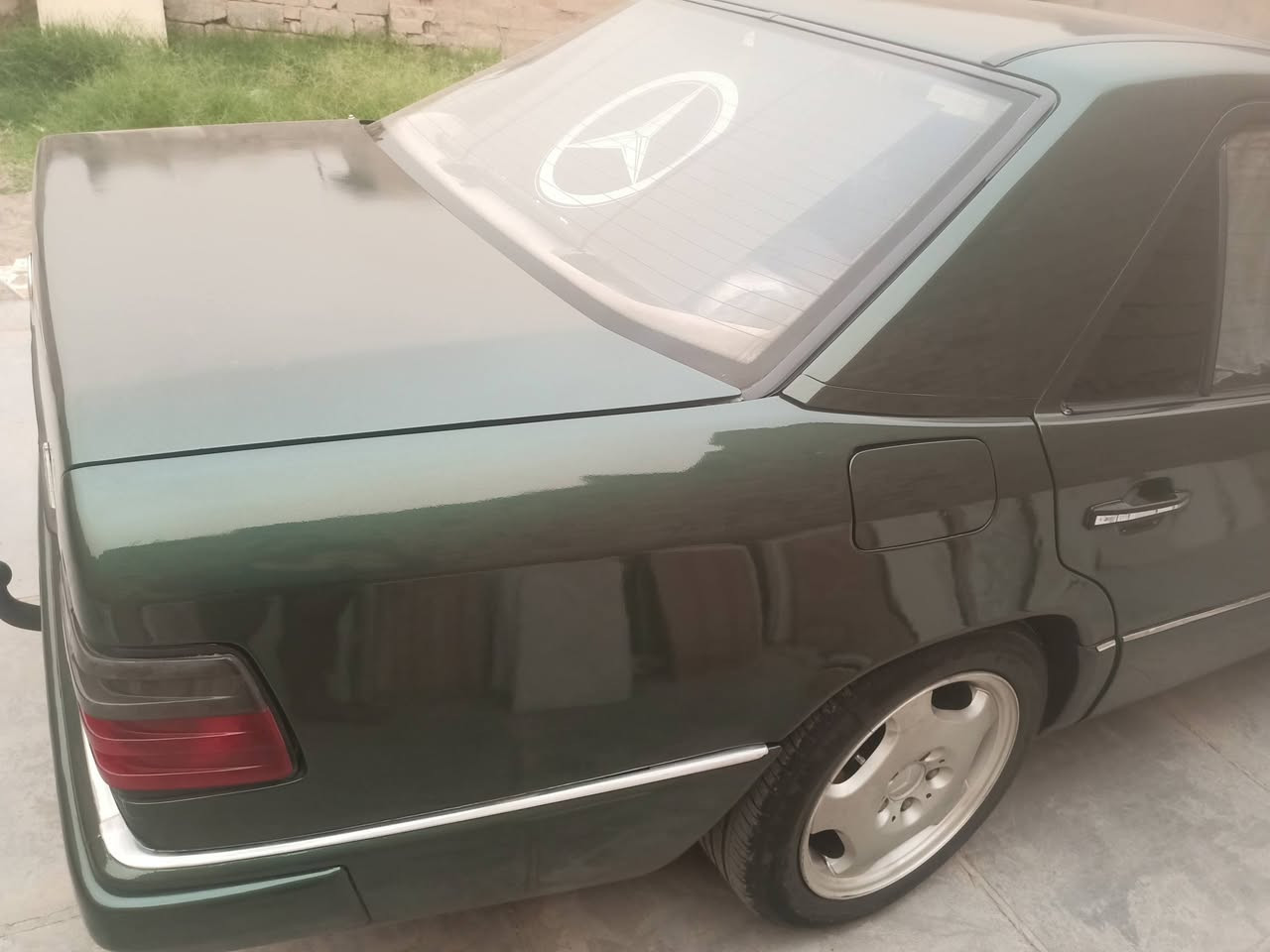 مارسدس دب 1990 abs رقم كركوك مشروع وطني إنكليزي سنوية هزة لحد 2028 بسمي كير محرك بطه 2500 ديلگو تبريد ثلج سلايت طكتين سنتر لوك صبغ للجماليه بدون ضرر بدون خياس قواعد دبلات سليمه سياره جاهزه السعر 63 مكاني بغداد 
الرقم ***********
