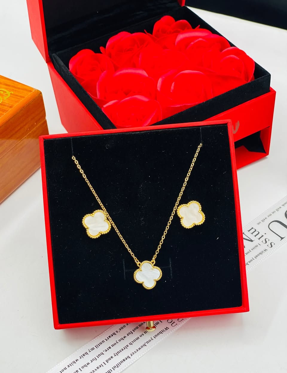 💝 عيد الحب قرب… والهديّة علينا 💝
دلّل اللي تحبها  بهدية تعبّر عن مشاعرك ❤️
أجمل هدايا عيد الحب متوفرة الآن ✨
🎁 بوكسات هدايا مميّزة
💍 إكسسوارات نسائية راقية
🌹 قطع أنيقة تناسب كل الأذواق
✨ هدايا تبقى ذكرى جميلة
اختاري هديتك بكل حب وخلي عيد الحب هذا السنة مختلف 💕
📩 للاستفسار راسلونا خاص
📍 تكريت – مجمع العقيق التجاري مقابل منتزه زيونة
🚚 توصيل متوفر إلى كافة محافظات العراق
#عيد_الحب #هدايا #Valentine #حب #بوكس_هدايا


**إذا كنت صاحب هذا الإعلان وتريد حذفه لأي سبب، رجاءا أرسل رسالة إلى الدعم الفني**