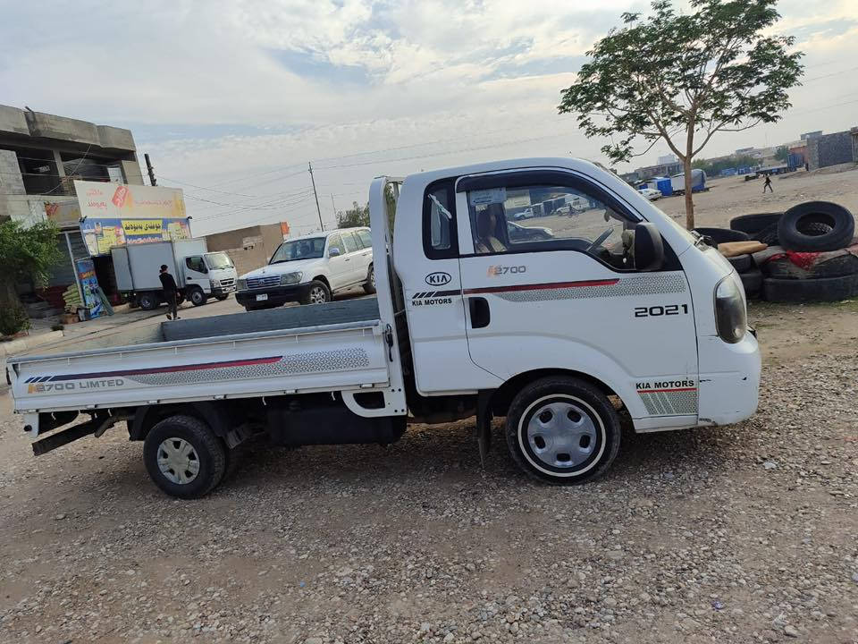 السلام عليكم
كيا حمل للبيع 2016 مكفوله كفاله 

عامه ما عدا باب السايق مبدل 

السياره ماشيه 140

رقم بغداد السعر 85 وبيه مجال بسيط

الرقم للاستفسار 

***********

***********
