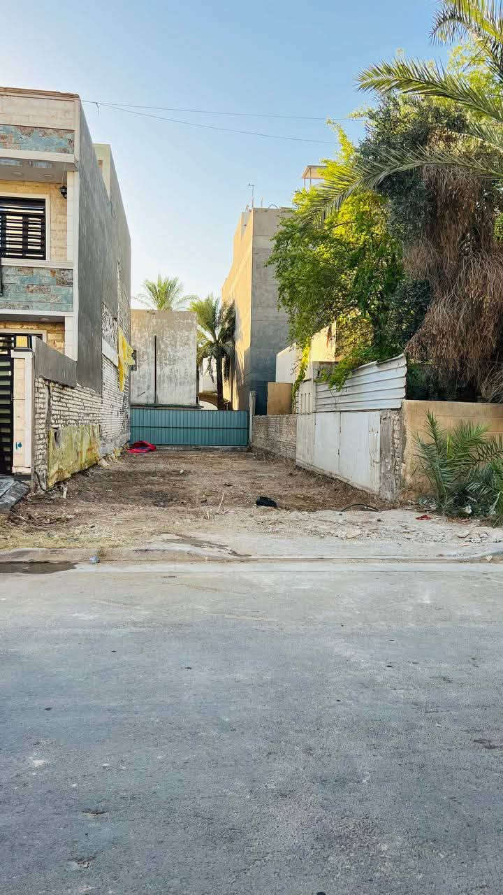 مكتب الودق للعقار 
قطعة ارض للبيع العنوان شارع فلسطين محلة 506  الواجهة (6.50) نزال(25)
المساحة الكلية (162.5)
موقع ممتاز جدا وقريب من شارع العام 
وكهرباء خصخصة للاستفسار يرجى الاتصال او المراسلة 
***********
خليفة التميمي 
او زيارة موقع المكتب الفرع الأول شارع فلسطين حي المستنصرية قرب كلية الرافدين عمارة فرمان
الفرع الثاني زيونه محلة 710 قرب نادي بلادي

