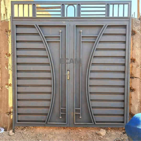 تفصال جميع البواب و شبابيك و بسعر مناسب المكان طريق ابو الماش يوجد خدمت توصيل أي مكان***********
