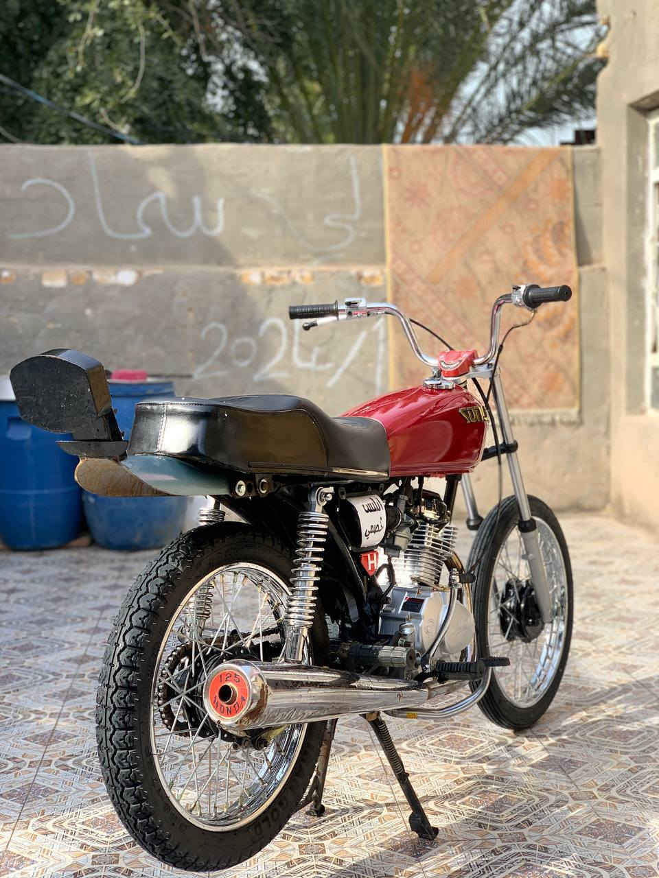 دراجه لبيع تعميره 2025 ولمكينه توني شاده اول تبديلت دهن كلك كلك مكفوله متوازي على بيعتها سعر 600وبيه مجال قليل.   لتواصل ***********
