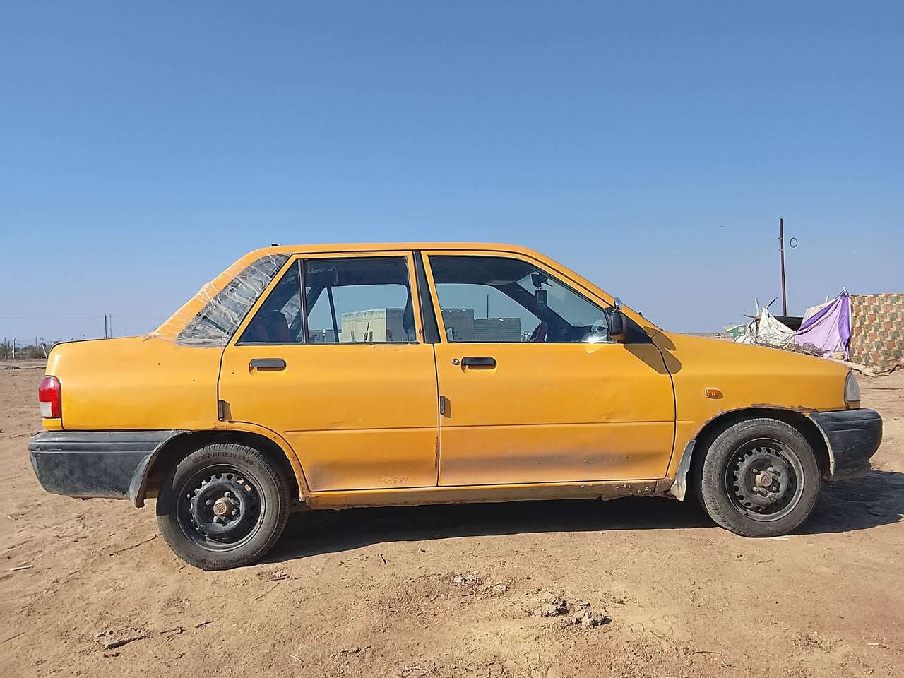 سلام عليكم  سايبه للبيع السعر 29 وبيها مجال اتصل *********** مكينه كير  هيه وغرامات مصفره رقم قادسيه  العنوان الديوانية
