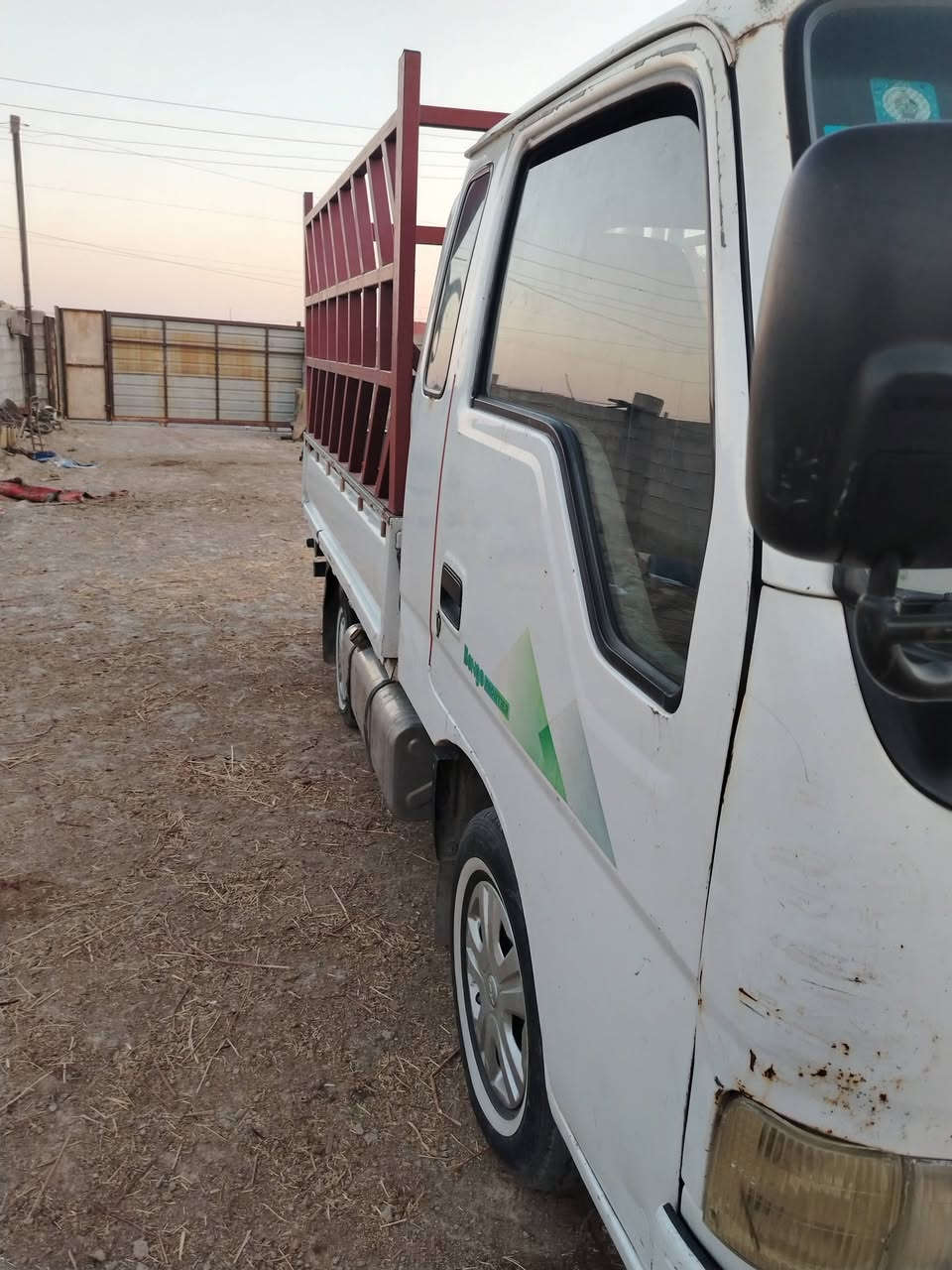 السلام عليكم
كيا فونتيرة للبيع
مديل 2000
سيارة ابلادية 
سنويةبسمي الى29رقم بغداد
رقم انكليزي  
تخم تاير جديد
قمارة قلاب 
مكان السيارة بغداد المدائن 
الرقم ***********
