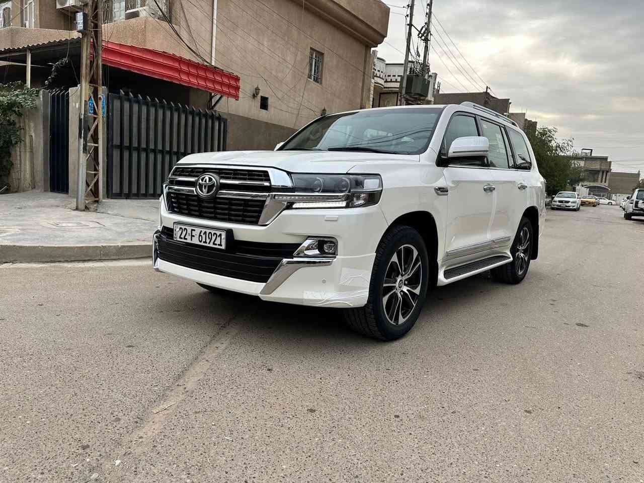 السلام عليكم لاندكروز كراند تورنك ساز اصل فول مواصفات دشبول ليزري لكزز 5بصمات 3شاشه ام التطبيق باب خلفي كهرباء سلايت وبعد بيه مواصفات السياره ماشيه 84 الف السعر 538 وبيه مجال للشراي رقم اربيل باسمي
***********
مكاني بغداد
