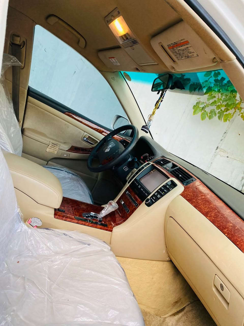 سەرەتا بەناوی خودا ..
شاهینە ٢٠٠٥
براوە شوێن براوەکانی دوبارە چاکراوەتەوە
١٨٢ بێ دوکەڵ 
٣ دووگمە 
٣ پەردە 
سەلاجە
تەبرید مەرکەزی 
کوشن خەزن 
٤ کوشن کارەبا
سکان کارەبا
پێشوو دوا حاسەیە 
کامێرایە
شاشەیە
هەر ٥ بەسمەی دەرگاکانی بەسراوە
برێکی بەسراوە
٤ ویلوو تایەی لۆکک لۆکک
کامل جوانکاری بۆکراوە 
هایدرۆلیکی گێڕی تازە گۆراوە 
رۆنی ناوو مەکینەی تازە گۆراوە 
کامل کاملە بەس ماشااللەی ئەوێ
سیعر ..٥٠$  
شوێن هەلەبجە شەهید
*********** ڤایبەر و واتس ئەپیشی لەسەرە حلبجة, السليمانية
