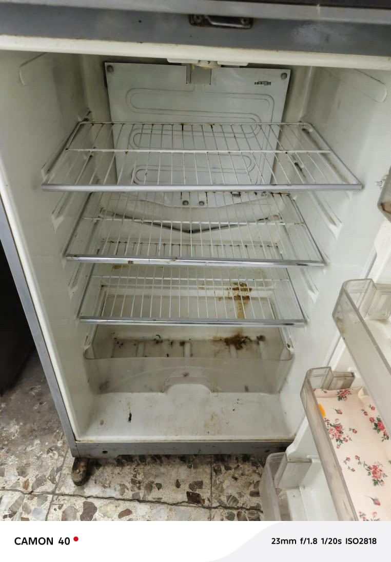 ثلاجة وطباخ ثنيهن شغالات ب270 وبيهن مجال


**إذا كنت صاحب هذا الإعلان وتريد حذفه لأي سبب، رجاءا أرسل رسالة إلى الدعم الفني**