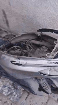 دراجه سكنس للبيع كوم حديد دراجه شغاله بس متروكه ١٥٠ وبيه مجال 07703980...