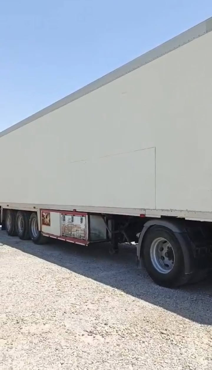 سلام عليكم براد شمتنز دوسه قليله شاصي طويل ابلادي بصمه 400 مكينه زيتونيه 
جاهز للعمل السعر 120ورقه ***********
