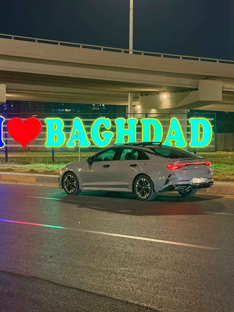 السلام عليكم كي فايف k5  2023
سيارة جيتي لاين

وارد امريكي 
لون اسمنتي  بنورما 1/1
رقم بغداد بسمي  تحويل ثاني يوم سونار
***********
