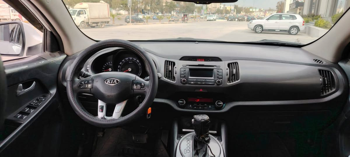 السعر 150$$
***********
كيا سبورتاج موديل 2012 بدون صبغ مكينه وكير شرط  كاربون بانزين مواصفات بانوراما كشنات جلد كشنات حار كهرب لد نهاري مرايات. شفط اشاير بل مري تبريد لمس محرك حجم 20 دوش ما مفتوح فول واحد على واحد سياره حيل جديده
