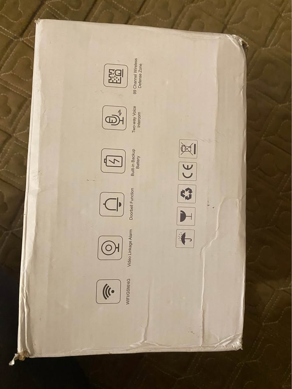 نظام إنذار ذكي من شركة Tuya.يعمل النظام عبر اتصالات WIFI و GSM/4G لتوفير أمان منزلي متكامل.يمكن التحكم به وإدارته عن بُعد من خلال تطبيق هاتف ذكي متوافق.يتضمن الجهاز عادةً شاشة تعمل باللمس، ولوحة مفاتيح، ويدعم استخدام بطاقات RFID لتفعيل أو إيقاف الإنذار.يتميز النظام بكونه لاسلكياً ويدعم التوصيل بأجهزة استشعار متعددة مثل مستشعرات الحركة وفتح الأبواب/النوافذ.

امزون البصرة, العراق


**إذا كنت صاحب هذا الإعلان وتريد حذفه لأي سبب، رجاءا أرسل رسالة إلى الدعم الفني**