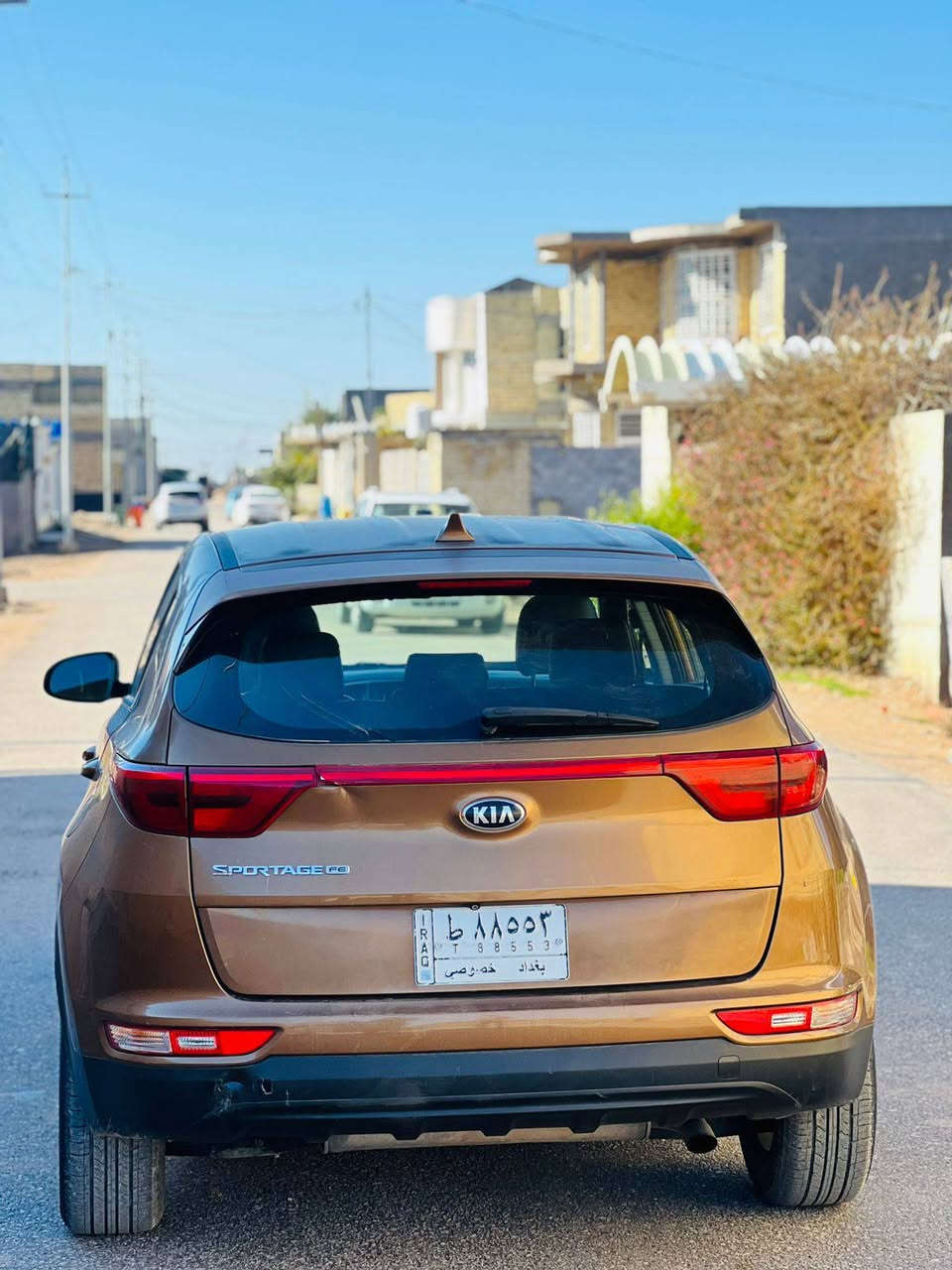 السلام عليكم سبورتج موديل 2017رقم بغداد السياره جاهزه كير ومحرك كفاله وحداديه جديده تخم تاير جديد سياره جاهزة ماناقصها برغي وارد امريكي حادثها موضع بل منشور بيها 3قطع كلير بدون ايرباك بدون دواخل 
السعر 135وبيها مجال اللاستفسار ***********
مواصفات نص فوول
