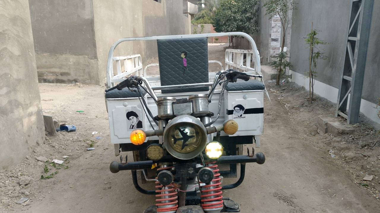 السلام عليكم ستوتة مديل 22المحرك بلادي مامفتوح المكان ديالى منطقت القصيرين ***********
