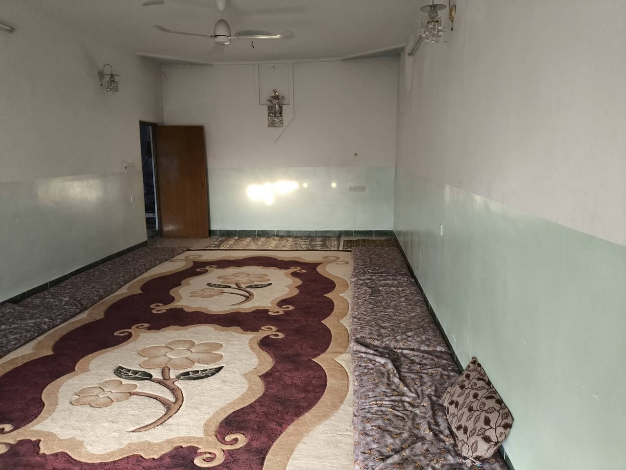 اعلان رقم (797)
بيت طابو طابقين للبيع 
مساحة/400م ركن 
العنوان/حي عسكري خلف مدرسة صدا العراق 
----------------------
للاستفسار اكثر مراجعة مكتب محمد الواقع في فلكة راس فرع جامع الامام علي او اتصال بالارقام التالي 
***********
***********
نستقبل كافة عروضاتكم سكنية وتجارية في كافة المناطق طوز و كركوك...
