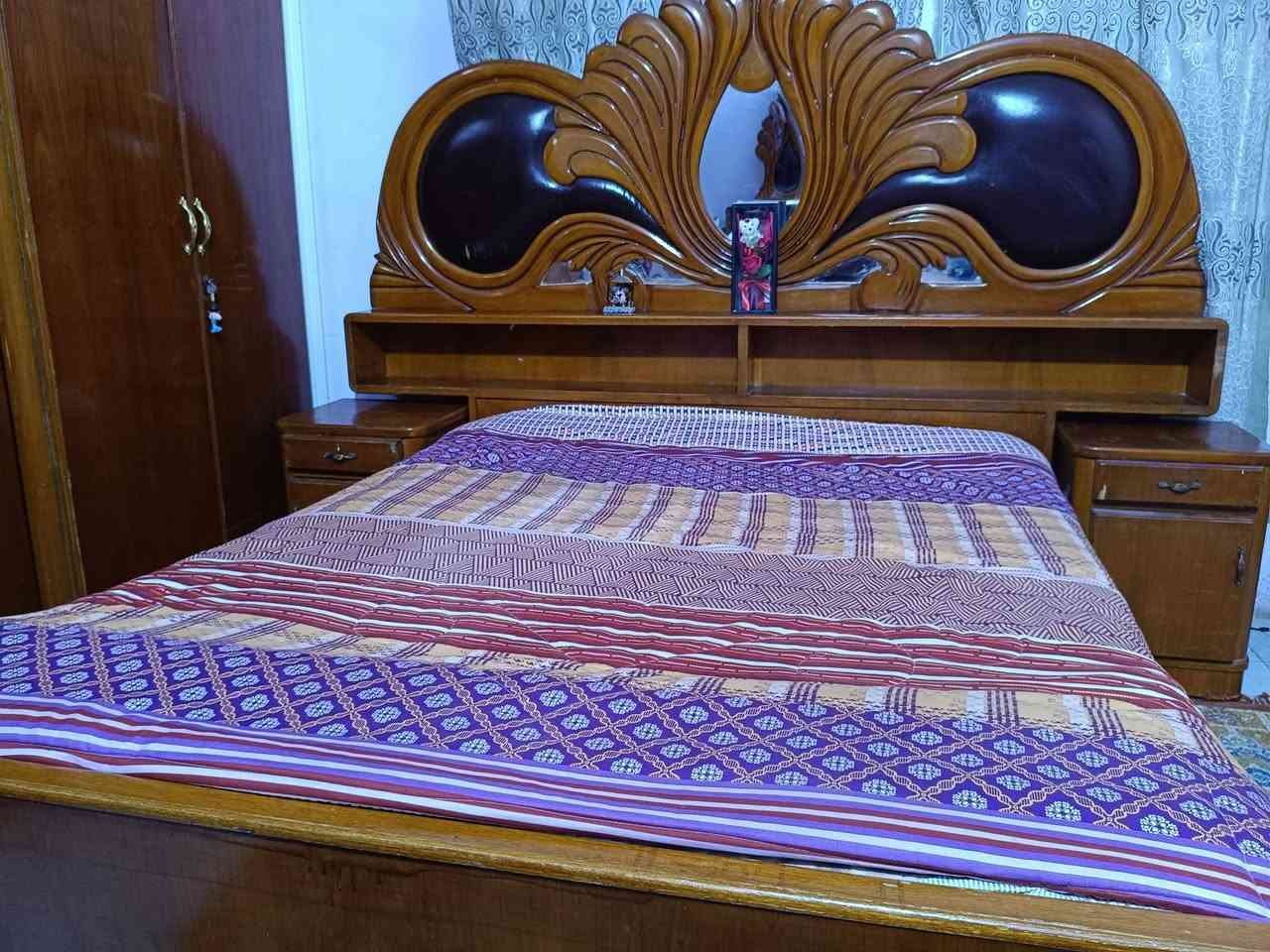 غرفة صاج عراقي تسكام سعره 800الف 
لغرفه احله من صور تجي تشوف افضل من صوره 
رقم وتساب او اتصال ***********
