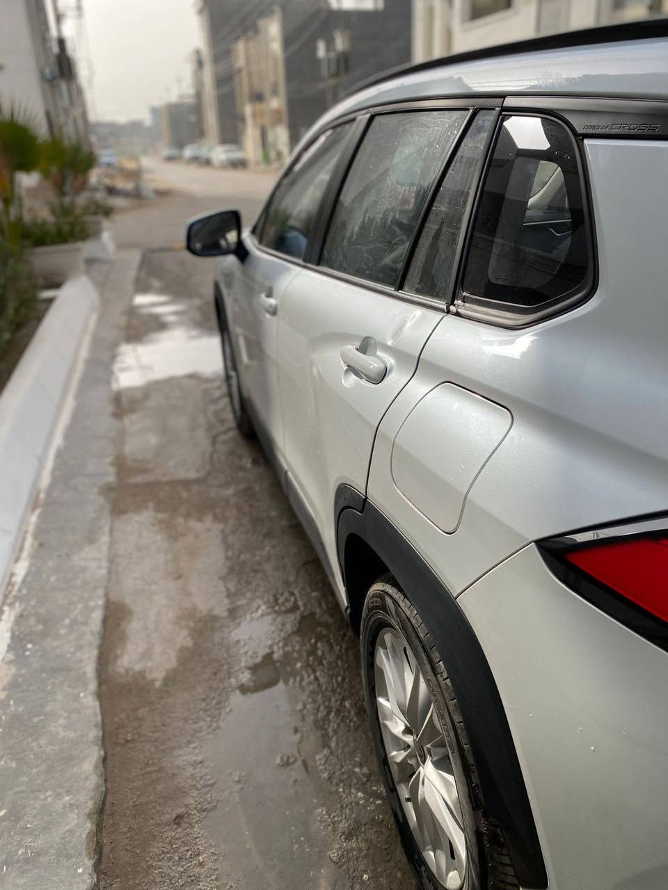 كروس تجميع الصين 2025 مكفولة من الضربه والصبغ ماشيه 18 ماخذه زيرو علديه كشن جلد كهرباء احمر كامره وحده  اوتو هولدر تحديد مسار مود درايف حمالات سقف مع فتحه سقف سلايد *********** السعر25مليون و750الف دينار عراقي
