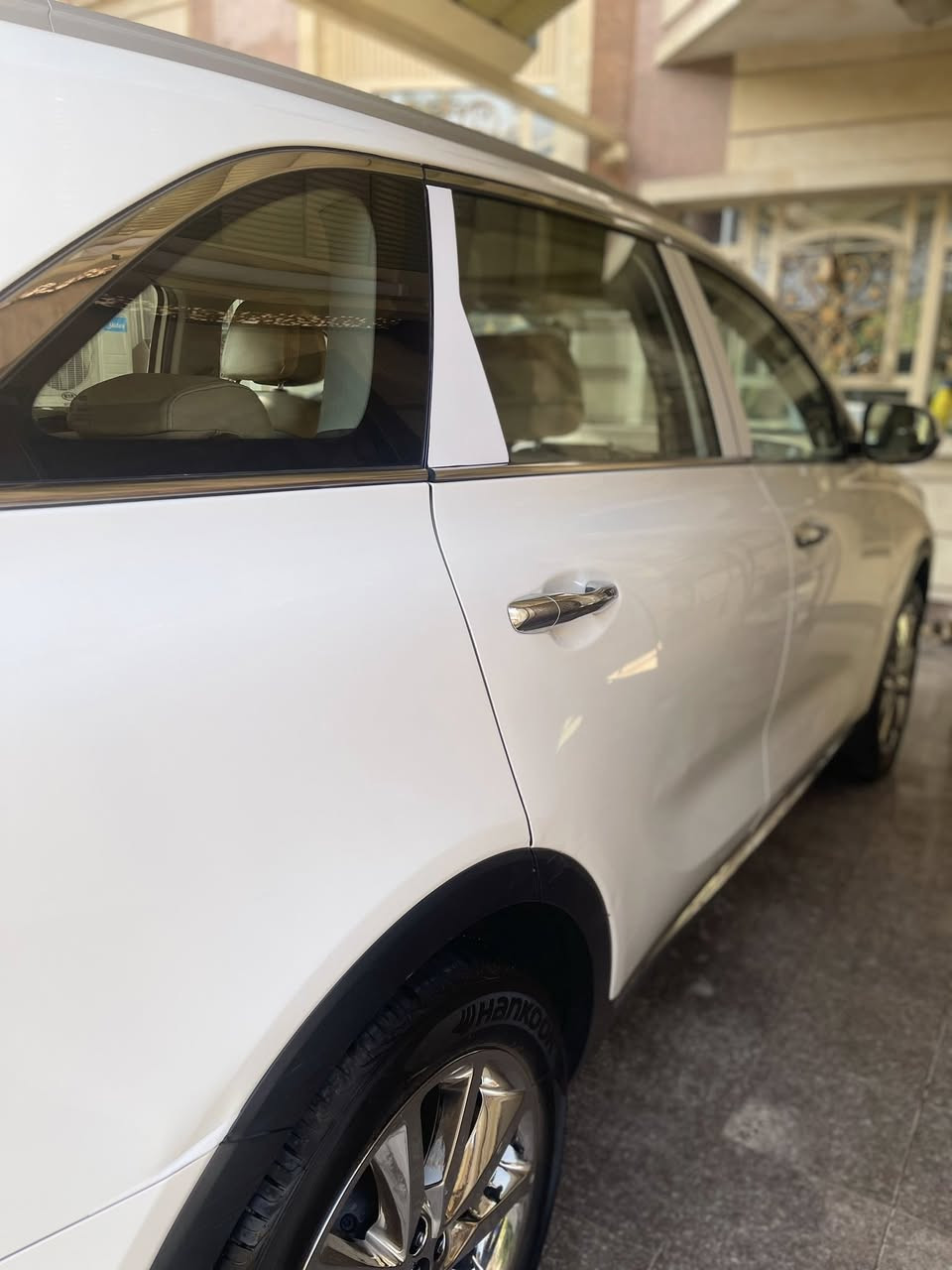 السلام عليكم سورنتو موديل 2017 خليجي 
السيارة فول موصفات عدة فوريل 
بانورما 
بصمة 
صندوق كهرباء 
كشنات جلد و كهرباء 
سبعة راكب 
ثلاث قطع تبريد 
مري شفط 
بصمة ابوب 
ثلاث وضعيات قيادة 
كامرة خلفية دوارة 
مكينة 6 سلندر كفالة عامة من فتح وتبخير 
الكير كفالة عامة من فتح 
الكشر كفالة عامة من صبغ و تبديل و الفتح و بارد 
رقمهة بغداد الدولي با اسمي 
عنوان بغداد 
السعر 235 
***********
