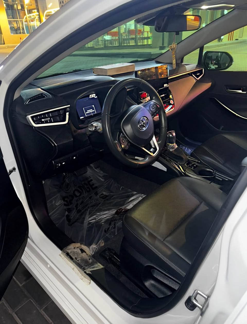 كورلا هايبرد موديل 2024 
سياره جديده بدون صبغ بدون بارد 
ماشيه 30 الف مكان السياره بغداد
هـ*********** بغداد, العراق
