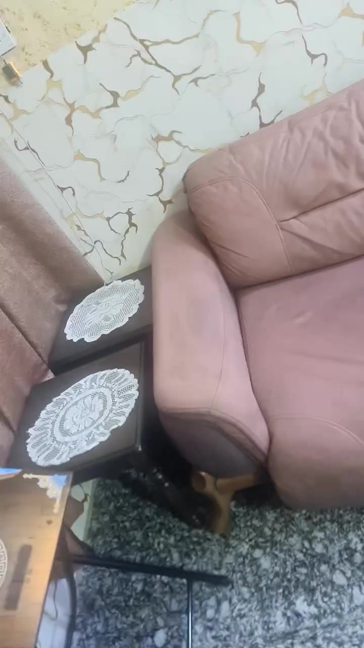تخم تركي ١٠ مقاعد ٥٥٠ وبي مجال للعلم سعر الشراء مليون و٨٥٠ والوصل موجود المكان زراعي الصحه.... الكامرا ممطلعه لونه الحقيقي بالواقع كلش لونه احلى واوضح


**إذا كنت صاحب هذا الإعلان وتريد حذفه لأي سبب، رجاءا أرسل رسالة إلى الدعم الفني**