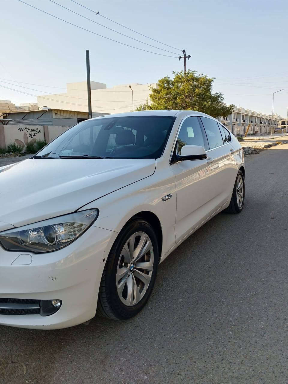 سلام عليكم
بي ام 2012
فول مواصفات واحد عل واحد 
رقم بغداد الدولي 
بيه قطعتين صبغ 
سياره جديده بمعنى الكلمة 
سعر 185 وبيه مجال 
***********
 المكان بغداد العامرية
