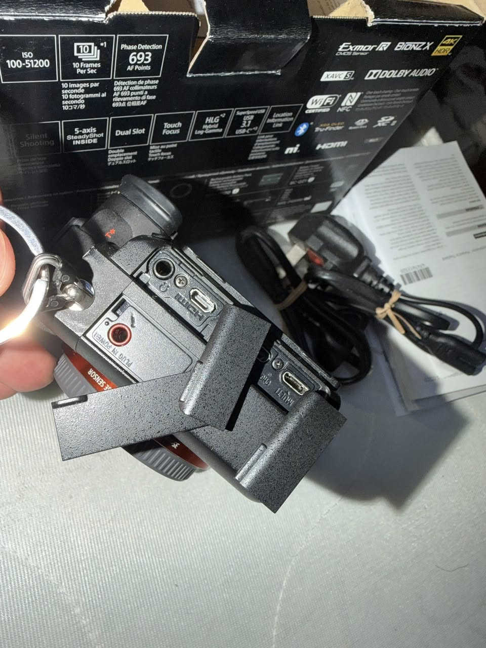 سلام عليكم شباب
عدسه 24.70 سكما ارت الاصدار الثاني

بدي سوني مارك 3 A7iii

ناضفه البدي 95 % 

او العدسه جديده كلش فقط شخط  بيهه بس لا امئثر بلفوتو بلفديو بلشمس بليل ابد اذا مبين تاخذهه ابلاش  نضافه العدسه عده هاي 100% 

غراضهن كلهن كاملات مصار ٧ اشهر من اخذتهن من عمار السوداني  سبب البيع ممستفاد منهن  فقط مضمومات  

سعر الكامل بدي او عدسه

2,500,000 بيهن مجال 

اسعار الجديد معروفات 

البدي 1,650,000

العدسه 1,445,000

او هسه اغله بعد صعود الدولار اكثر 

شارع فلسطين بغداد

*********** 

تاخذ من باب البيت ضمان حقك
