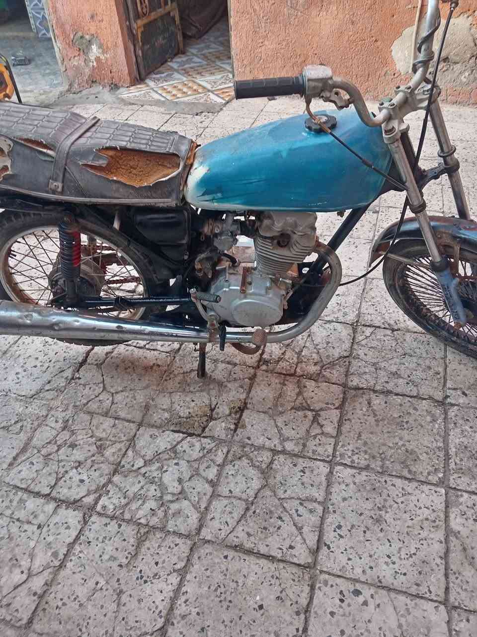 دراجه نامه المحرك ما مفتوح السعر 140 عنوان بصره حيانيه ***********
