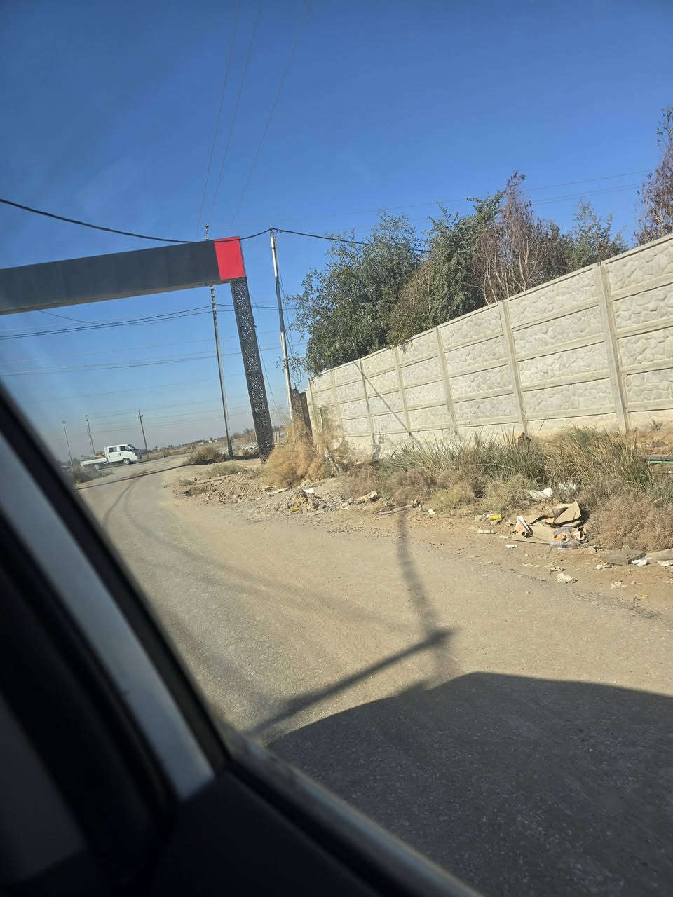 لبيع 
قطعة 400م وتصلح ان تكون مزرعة نموذجيه على شارعين في مجمع الكرار السكني مجمع نموذجي تبليط ماء كهرباء  قريبة جدا ع الشارع السايدين وتبعد ٣ دقائق عن المستشفى العام وكذلك يوجد قطع في مجمع الحرمين 
الاستفسار والاتصال ***********
